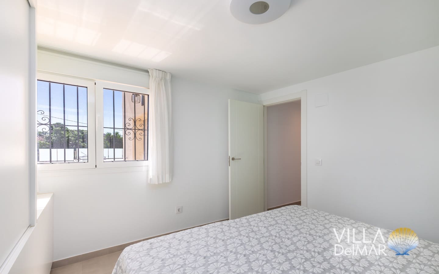 Chalet de 4 habitaciones en Calpe / Calp en venta con piscina garaje - 895.000 € (Ref: 9850853)