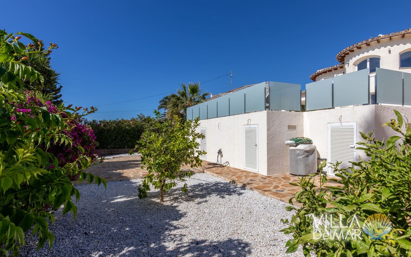 Chalet de 4 habitaciones en Calpe / Calp en venta con piscina garaje - 895.000 € (Ref: 9850853)
