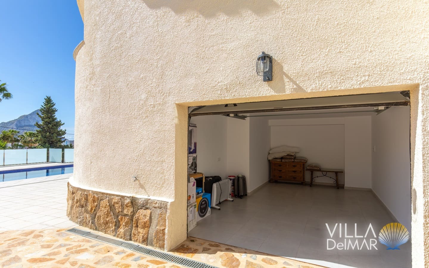 Chalet de 4 habitaciones en Calpe / Calp en venta con piscina garaje - 895.000 € (Ref: 9850853)