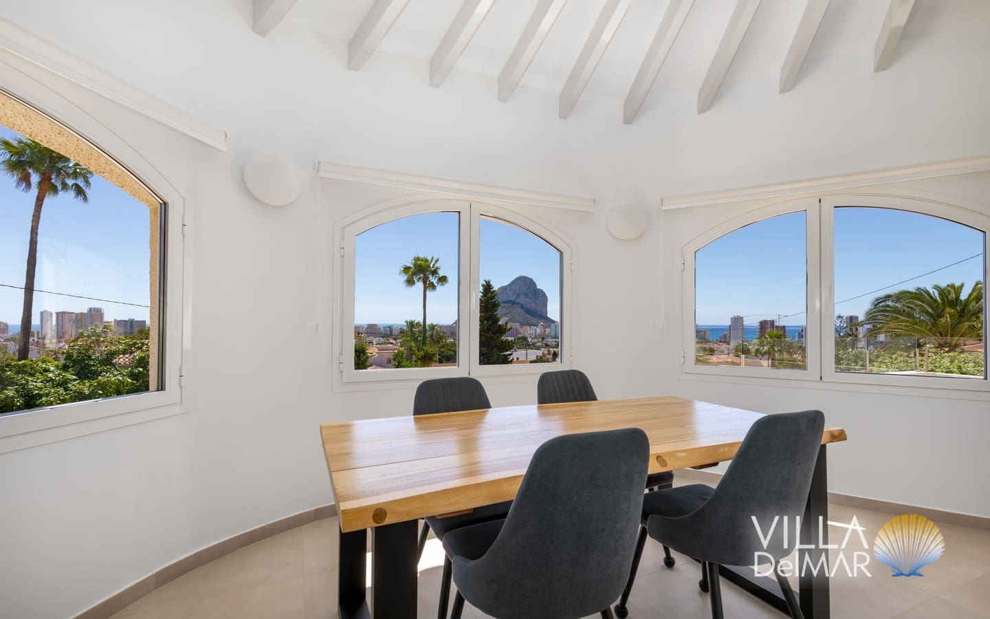Chalet de 4 habitaciones en Calpe / Calp en venta con piscina garaje - 895.000 € (Ref: 9850853)