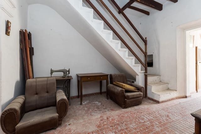 4 bedroom Terraced Villa for sale in Llucmajor - € 325,000 (Ref: 10022634)