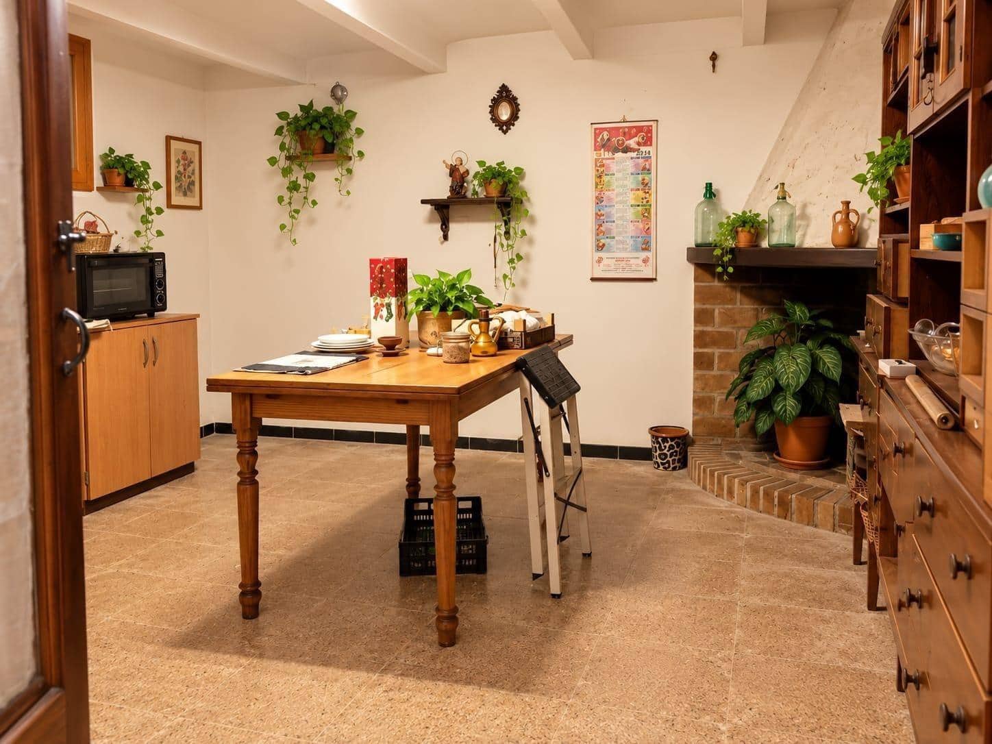 4 bedroom Townhouse for sale in Sa Pobla with garage - € 375,000 (Ref: 10139926)