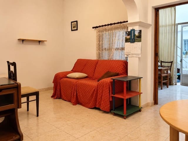 4 bedroom Townhouse for sale in Sa Pobla with garage - € 375,000 (Ref: 10139926)