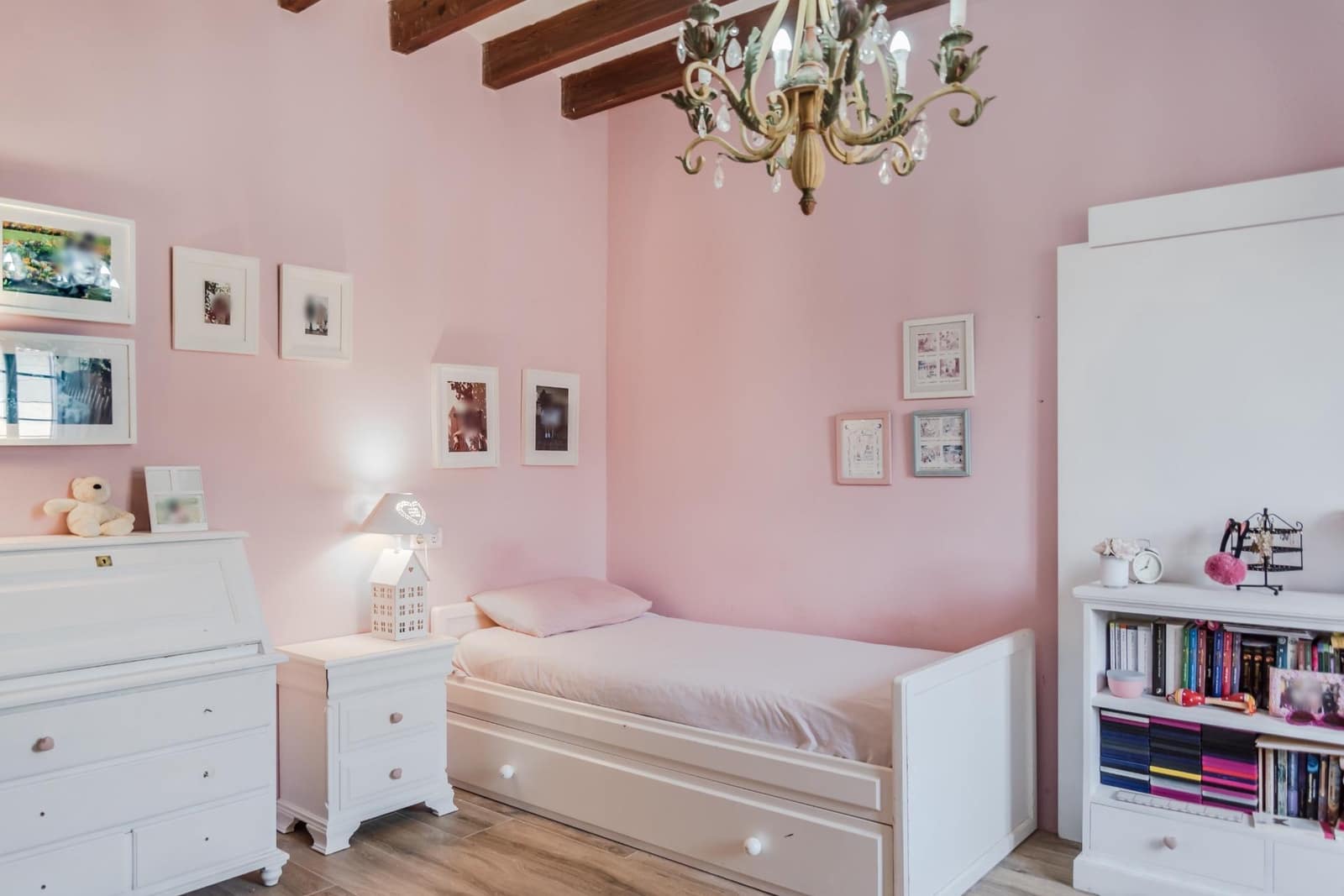 7 soveværelse Rækkehus til salg i Son Sardina med garage - € 1.593.600 (Ref: 8950768)