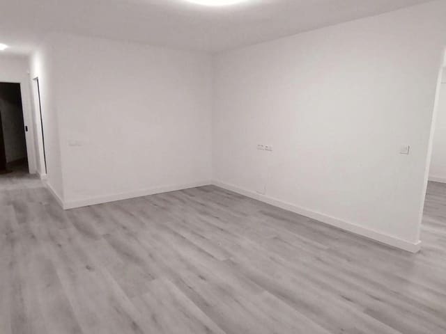 Piso de 4 habitaciones en Inca en venta - 310.500 € (Ref: 9035939)