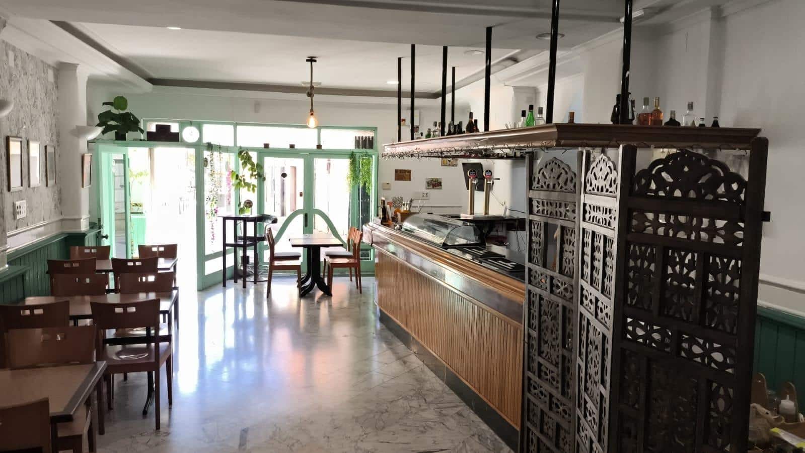 4 slaapkamer Bedrijf te koop in Alaro - € 33.630 (Ref: 9301228)