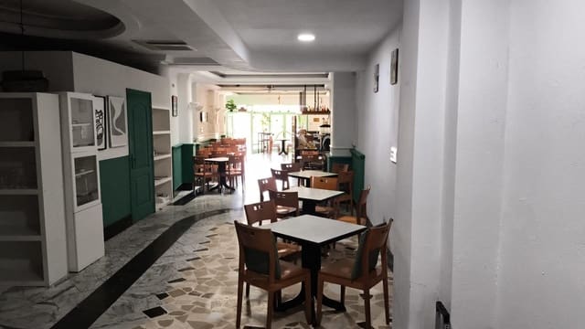 4 soveværelse Virksomhed til salg i Alaró - € 33.630 (Ref: 9301228)