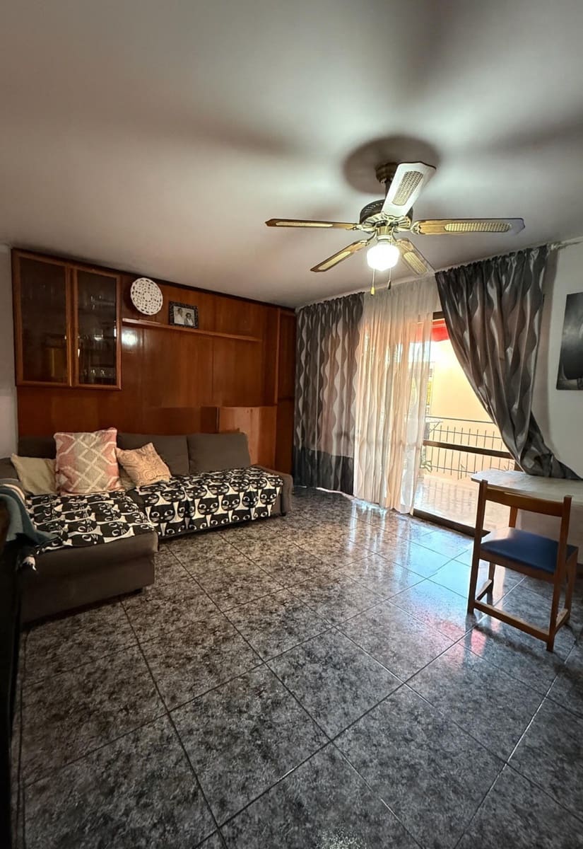 3 bedroom Flat for sale in Palma de Mallorca - € 299,000 (Ref: 9338488)