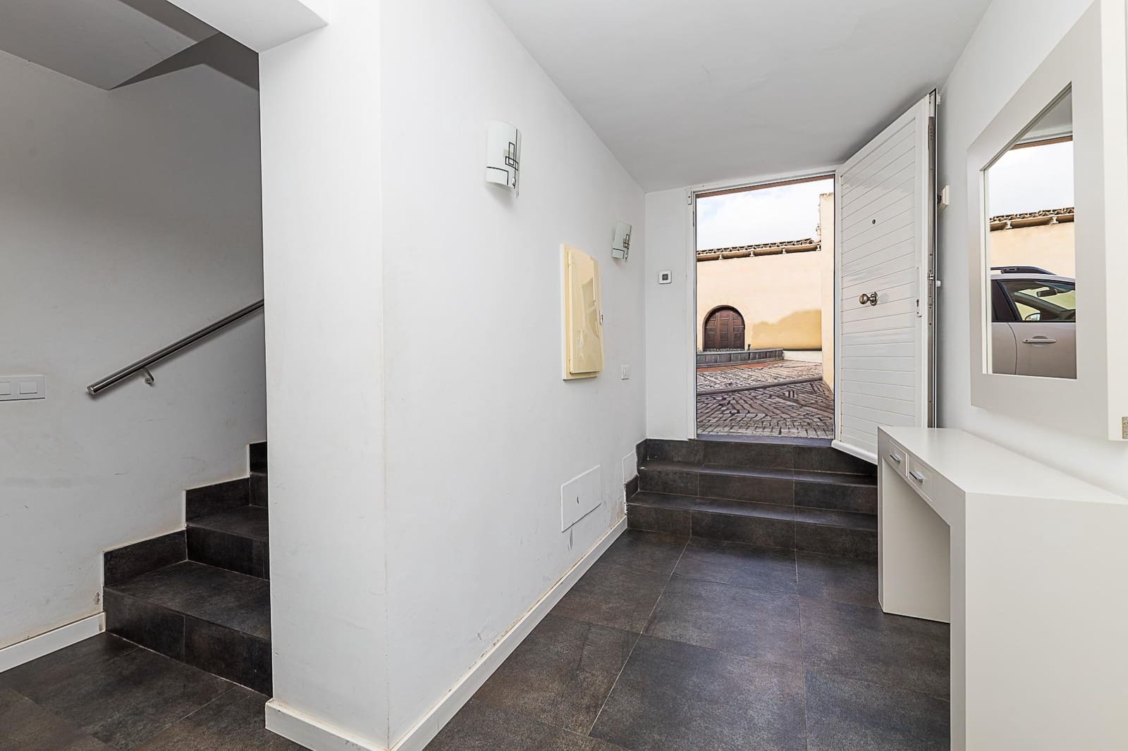 6 bedroom Villa for sale in Marratxi with pool garage - € 1,095,000 (Ref: 9359465)