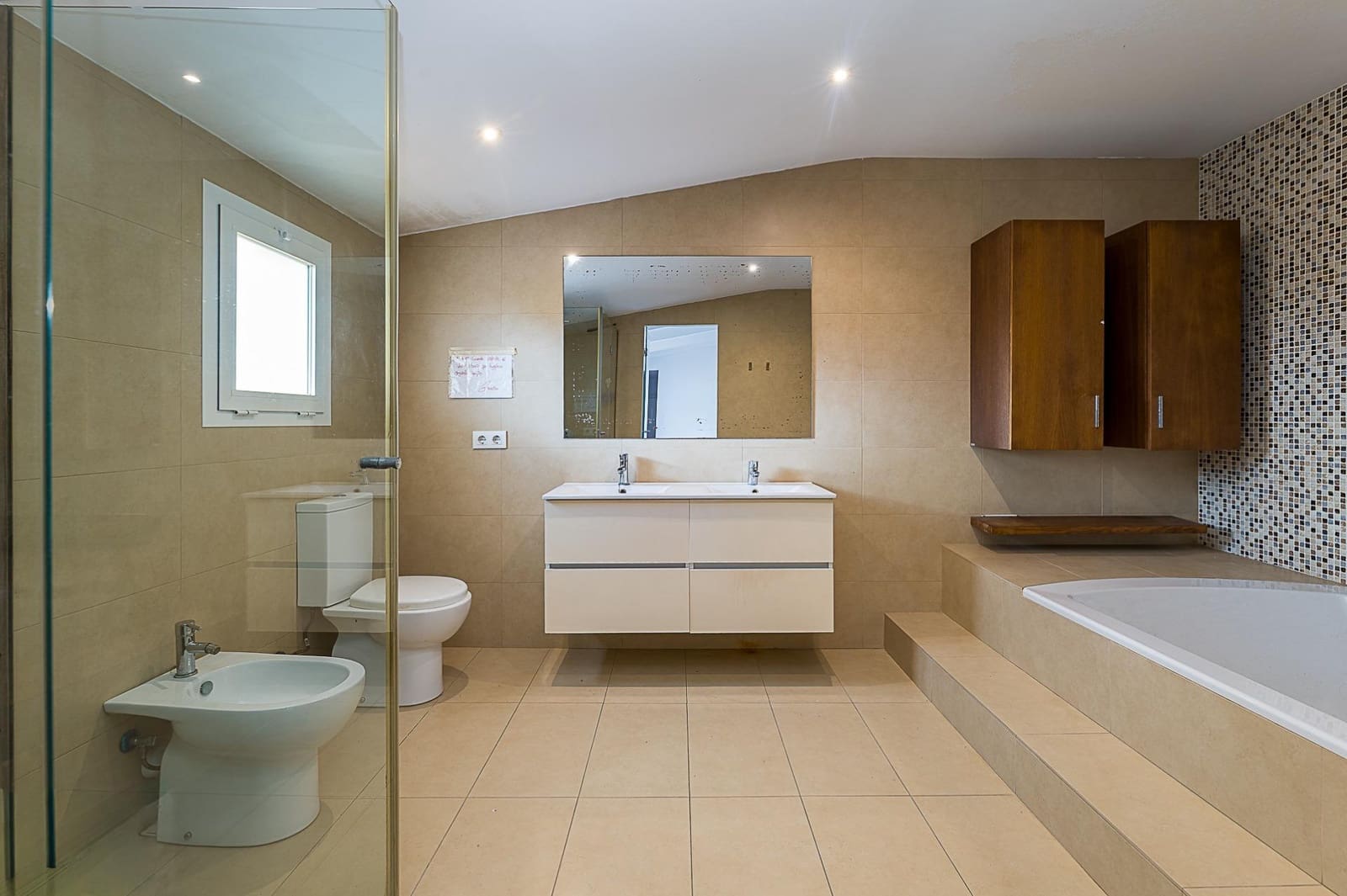 6 bedroom Villa for sale in Marratxi with pool garage - € 1,095,000 (Ref: 9359465)