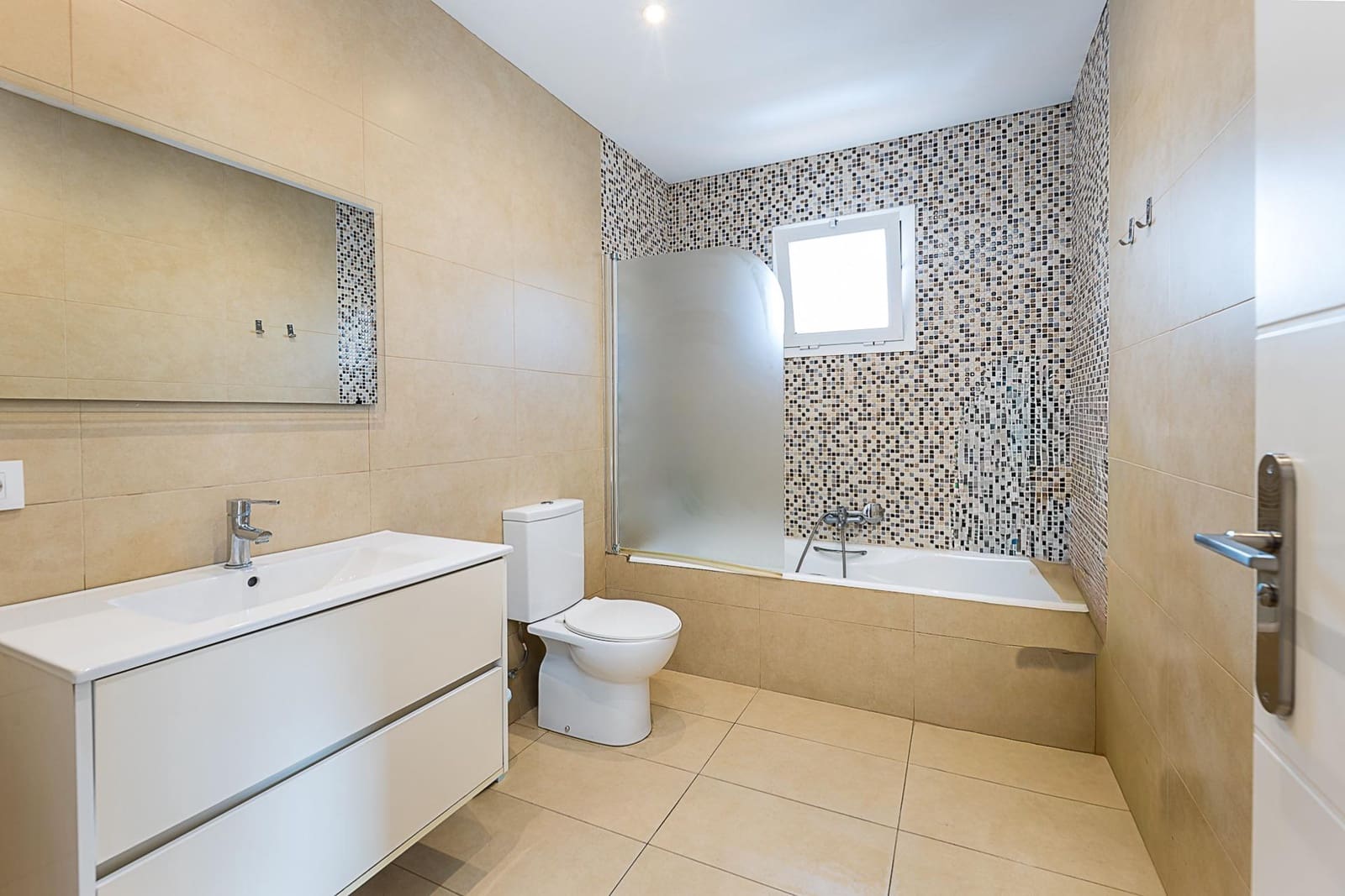 6 bedroom Villa for sale in Marratxi with pool garage - € 1,095,000 (Ref: 9359465)