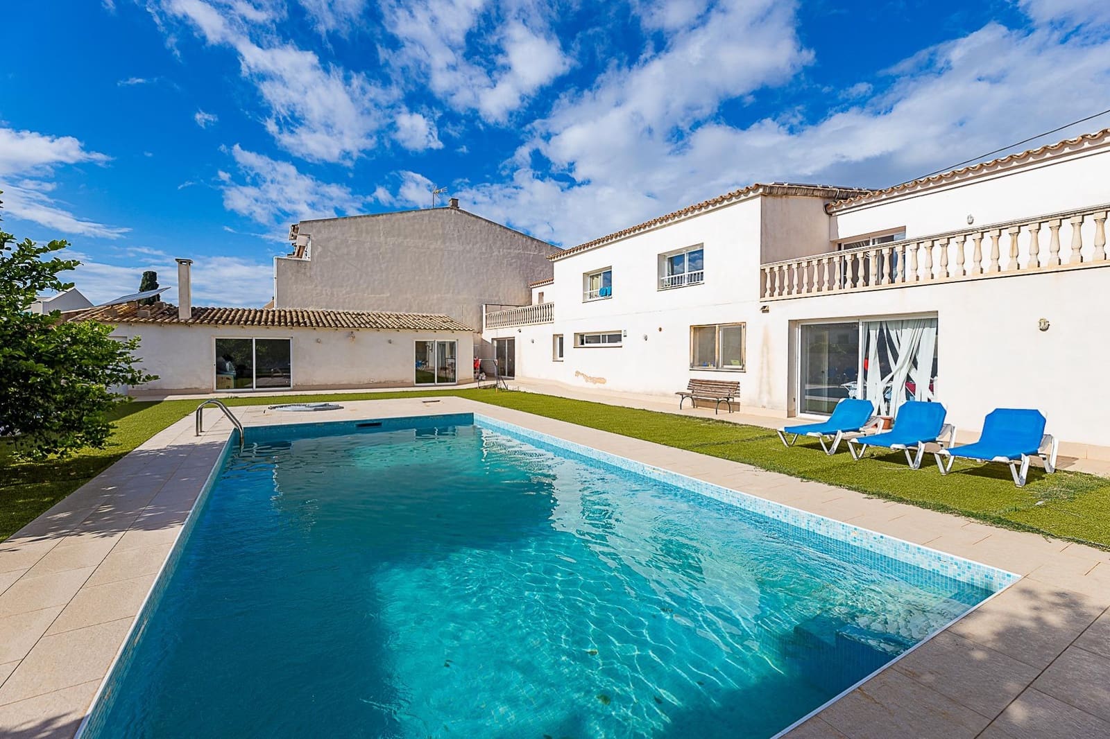 6 bedroom Villa for sale in Marratxi with pool garage - € 1,095,000 (Ref: 9359465)