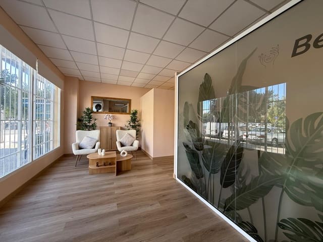 Erhverv til salg i Palma de Mallorca - € 230.000 (Ref: 9362543)