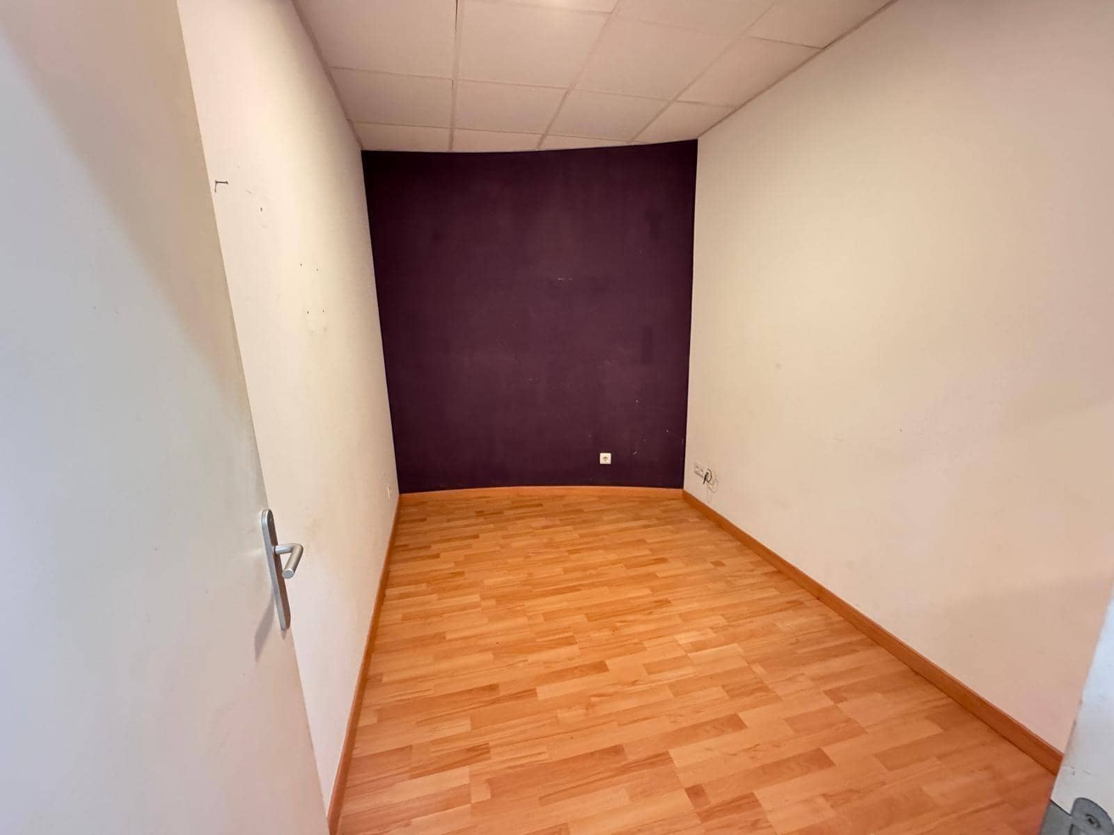 Kommersiell til salgs i Palma de Mallorca - € 138 000 (Ref: 9440258)