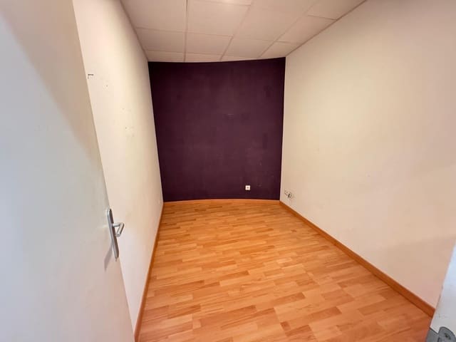 Commercieel te koop in Son Oliva, Palma de Mallorca - € 138.000 (Ref: 9440258)