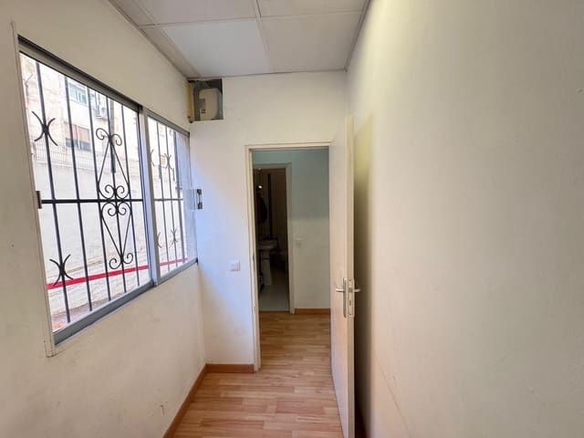 Commercieel te koop in Son Oliva, Palma de Mallorca - € 138.000 (Ref: 9440258)