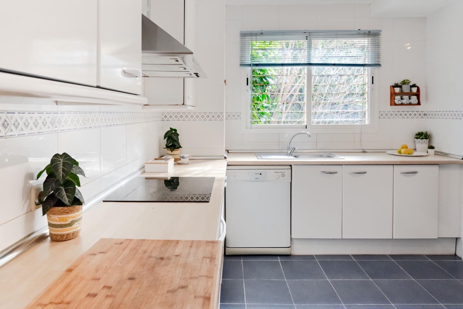 3 bedroom Apartment for sale in Palma de Mallorca with pool - € 640,500 (Ref: 9541748)