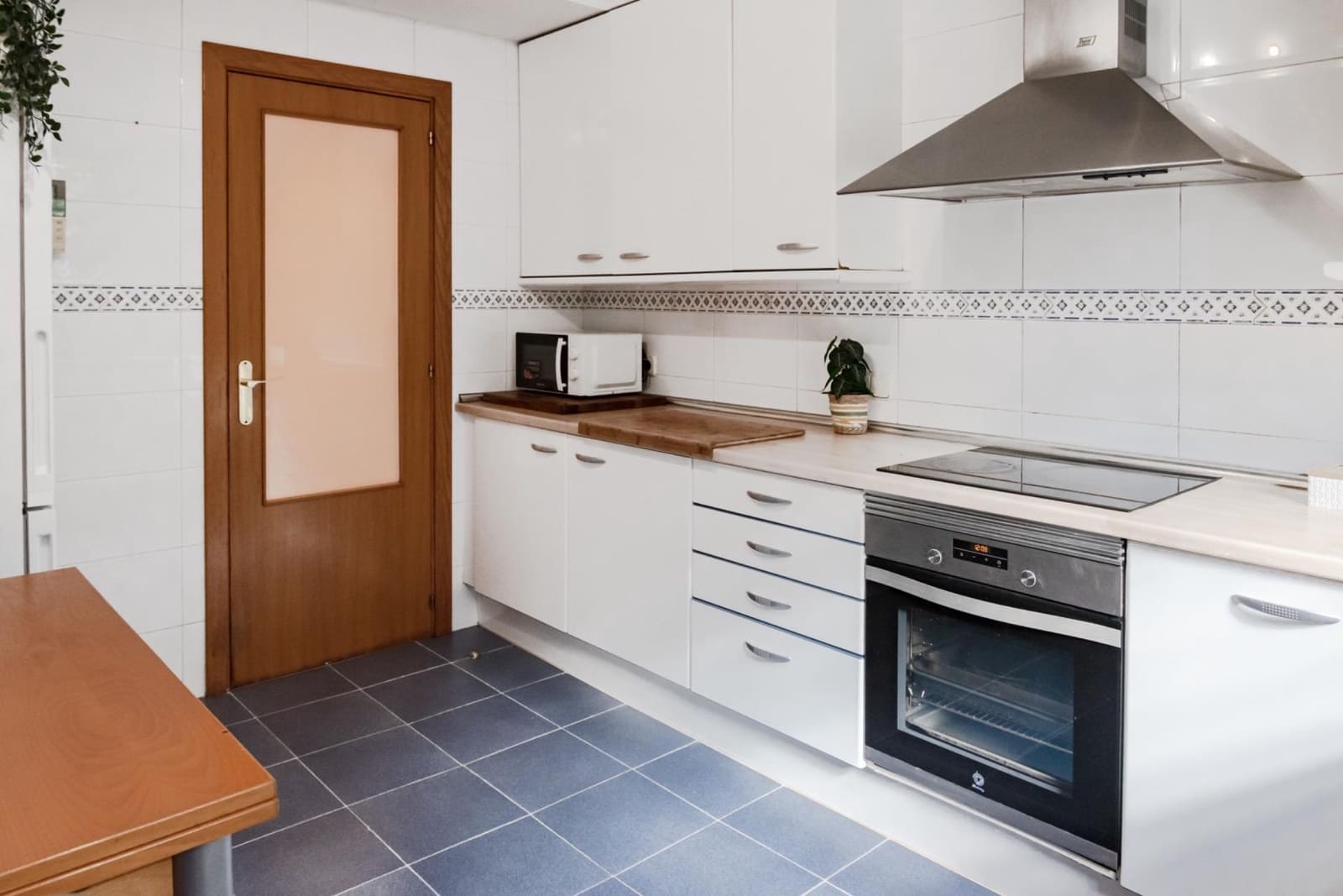 3 bedroom Apartment for sale in Palma de Mallorca with pool - € 640,500 (Ref: 9541748)