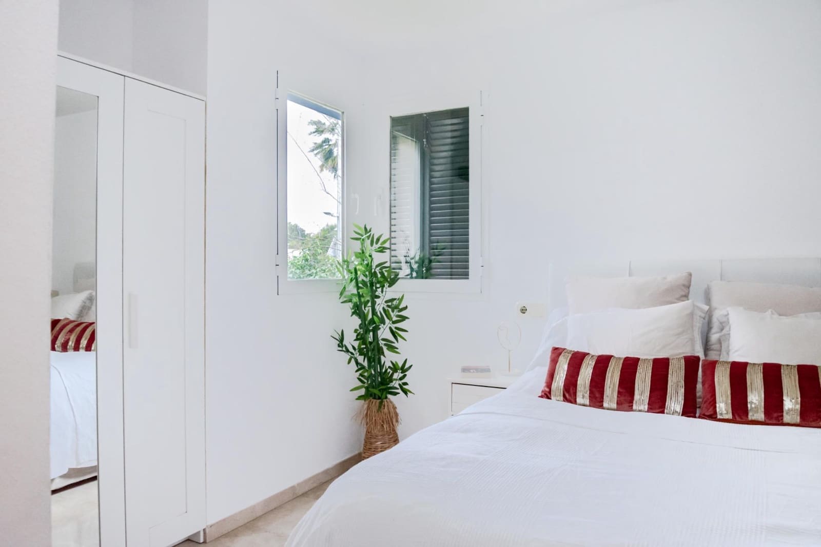 3 bedroom Apartment for sale in Palma de Mallorca with pool - € 640,500 (Ref: 9541748)