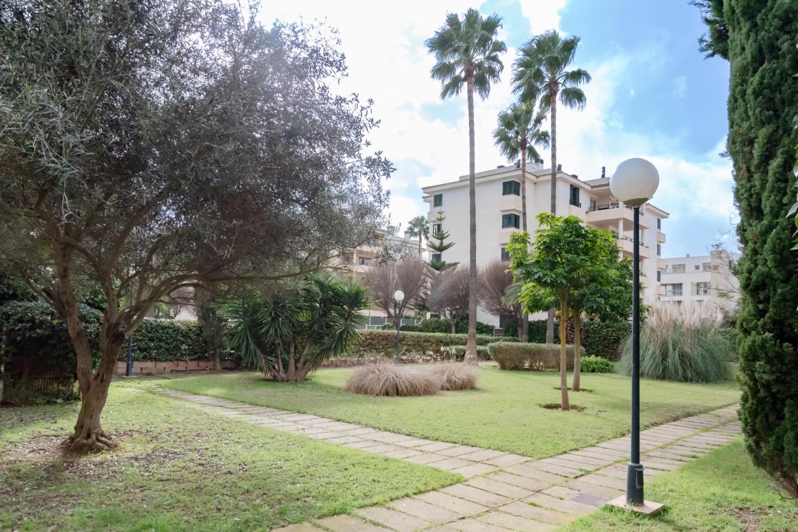 3 bedroom Apartment for sale in Palma de Mallorca with pool - € 640,500 (Ref: 9541748)