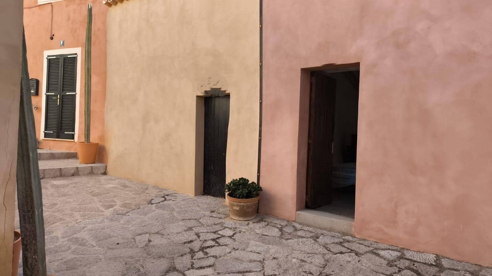 8 soverom Hus til salgs i Andratx med garasje - € 1 020 585 (Ref: 9543843)