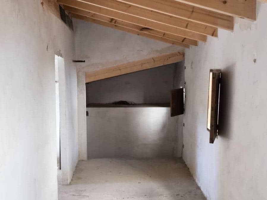 8 bedroom Townhouse for sale in Andratx with garage - € 1,000,000 (Ref: 9543843)