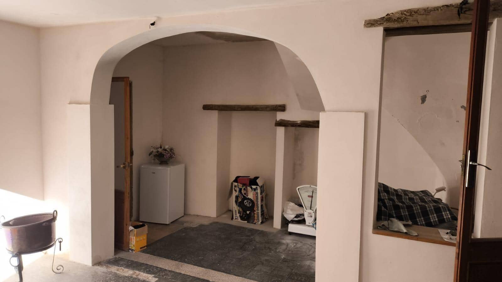 8 bedroom Townhouse for sale in Andratx with garage - € 1,000,000 (Ref: 9543843)