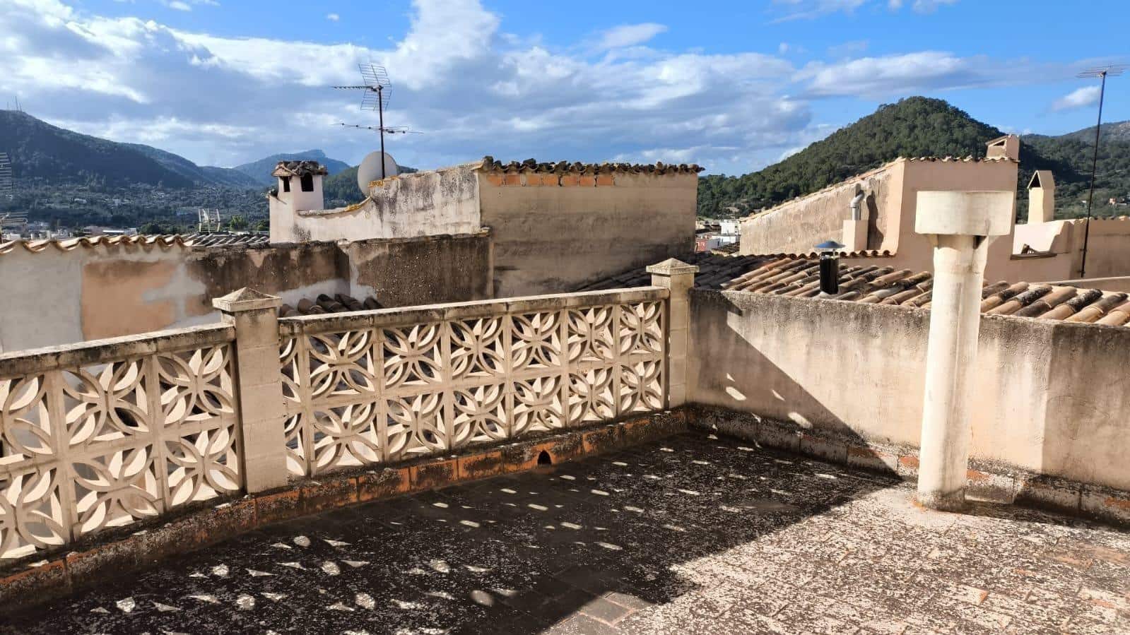 8 bedroom Townhouse for sale in Andratx with garage - € 1,000,000 (Ref: 9543843)