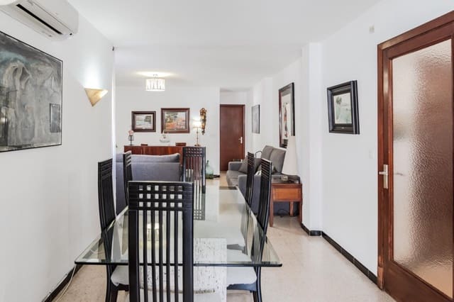 4 quarto Penthouse para venda em Palma de Mallorca - 350 000 € (Ref: 9543844)