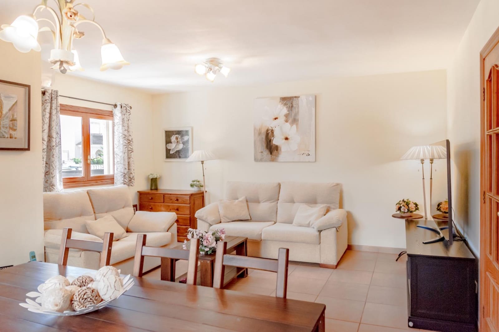 4 bedroom Semi-detached Villa for sale in Marratxi with pool garage - € 890,000 (Ref: 9586736)