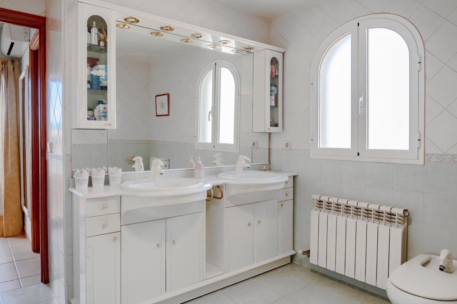 4 bedroom Semi-detached Villa for sale in Marratxi with pool garage - € 890,000 (Ref: 9586736)