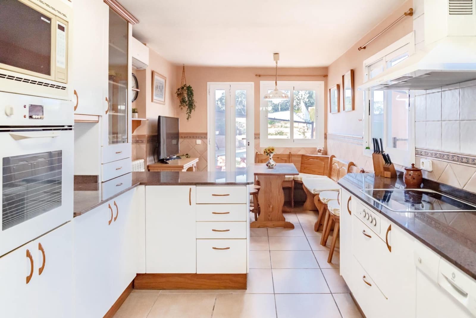 4 bedroom Semi-detached Villa for sale in Marratxi with pool garage - € 760,000 (Ref: 9586736)
