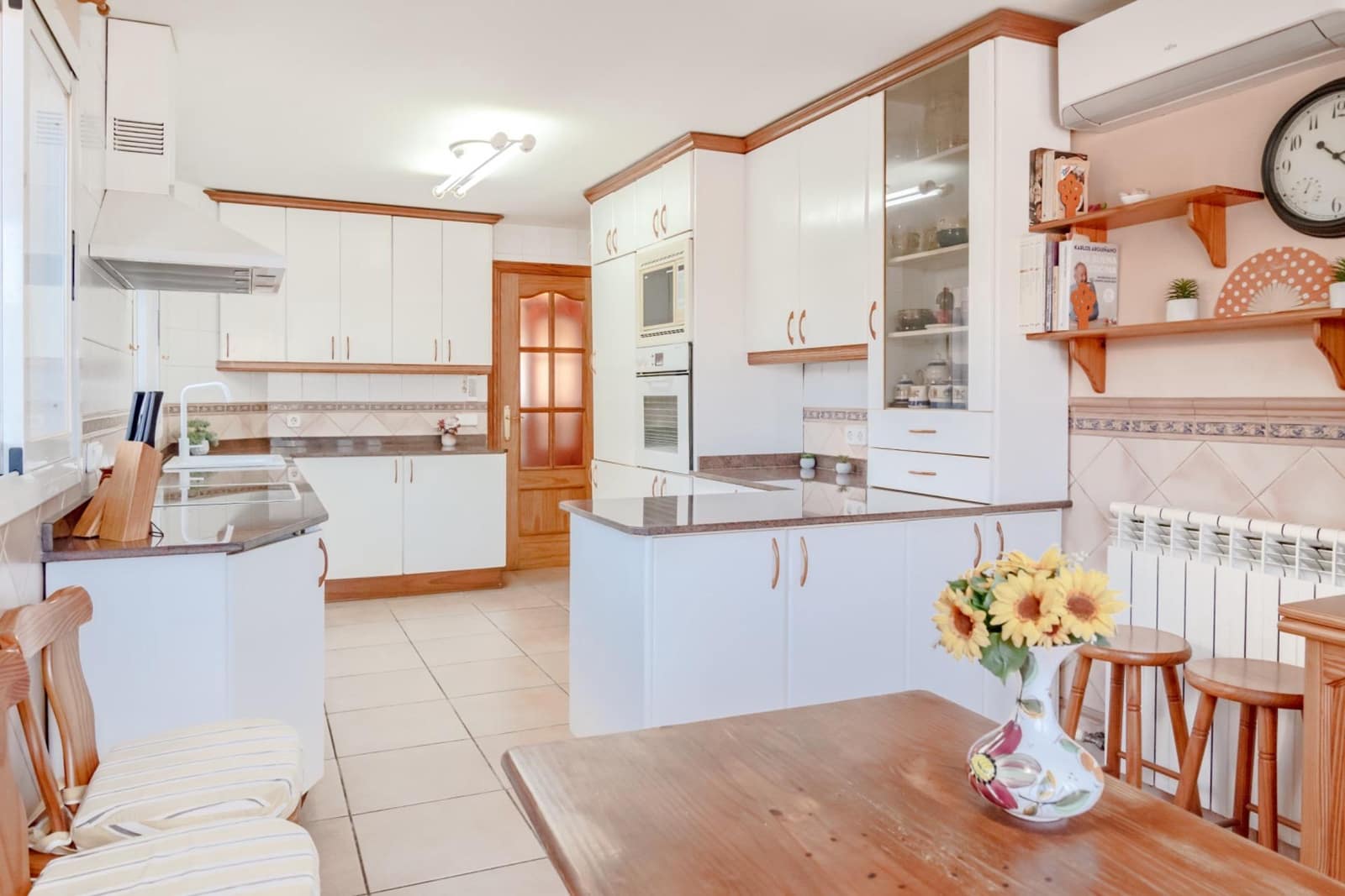 4 bedroom Semi-detached Villa for sale in Marratxi with pool garage - € 760,000 (Ref: 9586736)