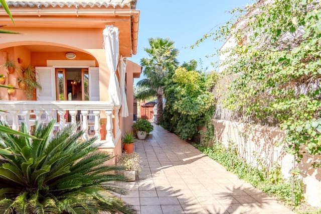 4 bedroom Semi-detached Villa for sale in Marratxí with pool garage - € 760,000 (Ref: 9586736)