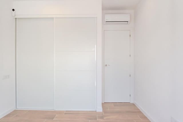 1 soveværelse Lejlighed til salg i Plaça de Toros, Palma de Mallorca med garage - € 349.900 (Ref: 9619505)