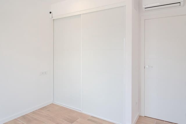 1 soveværelse Lejlighed til salg i Plaça de Toros, Palma de Mallorca med garage - € 349.900 (Ref: 9619505)