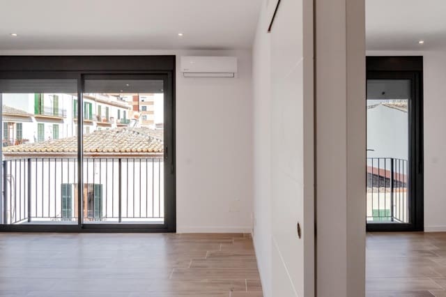 1 soveværelse Lejlighed til salg i Plaça de Toros, Palma de Mallorca med garage - € 349.900 (Ref: 9619505)