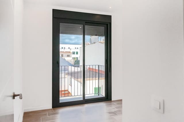 1 soveværelse Lejlighed til salg i Plaça de Toros, Palma de Mallorca med garage - € 349.900 (Ref: 9619505)