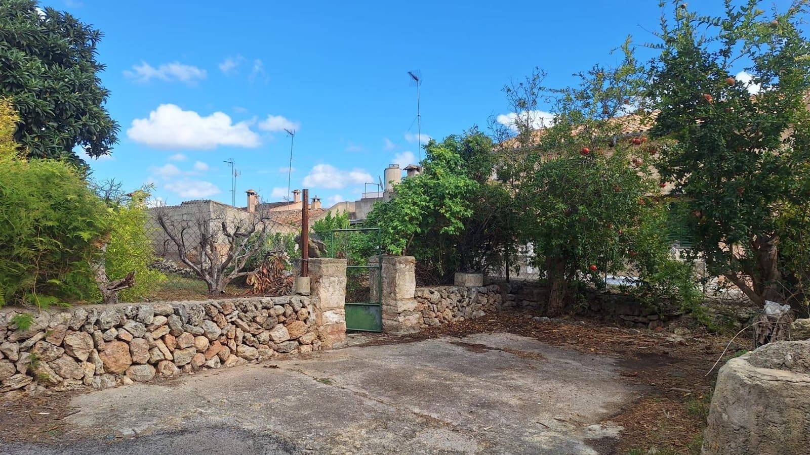 Byggegrund til salg i Llubi - € 139.000 (Ref: 9659622)