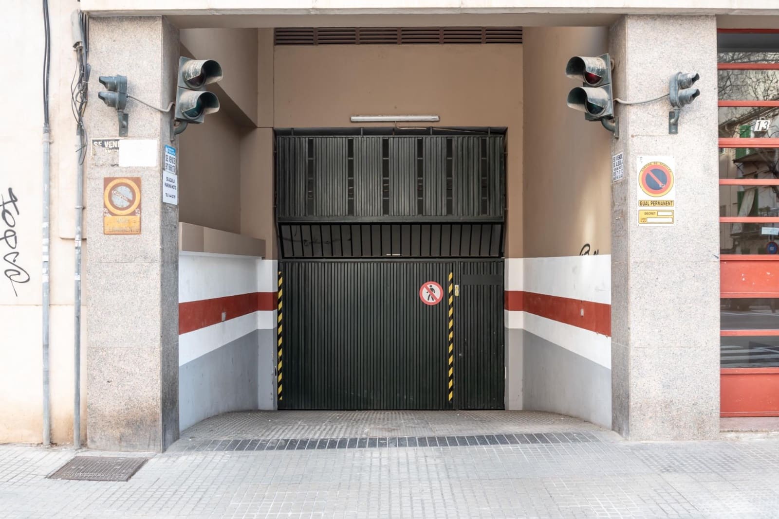 Garagem para venda em Palma de Mallorca - 123 000 € (Ref: 9680009)