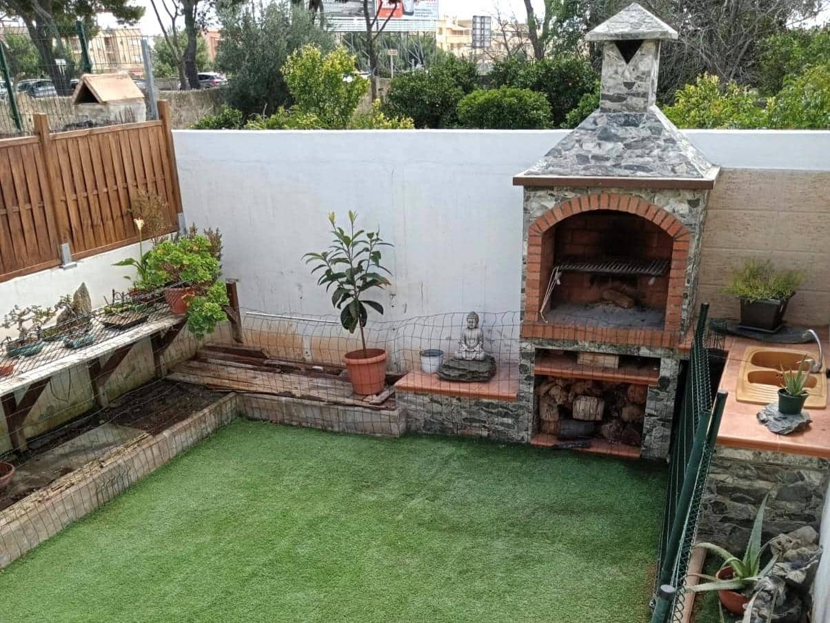 3 soverom Rekkehus til salgs i Palma de Mallorca med garasje - € 375 000 (Ref: 9715125)