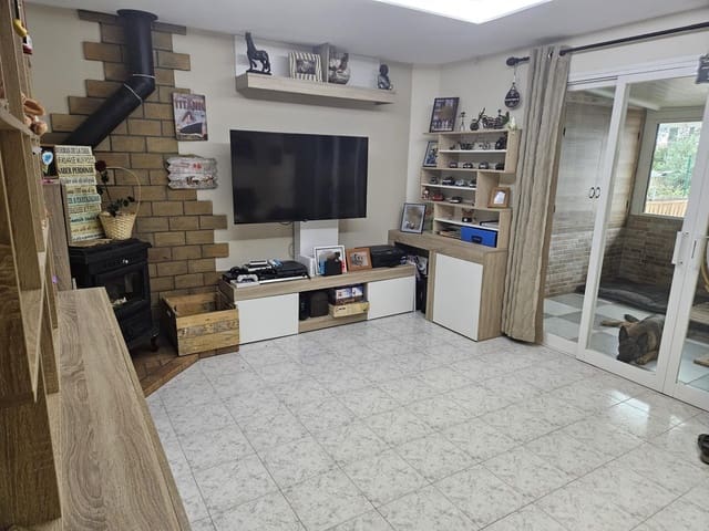 3 chambre Villa/Maison Mitoyenne à vendre à Palma de Mallorca avec garage - 375 000 € (Ref: 9715125)