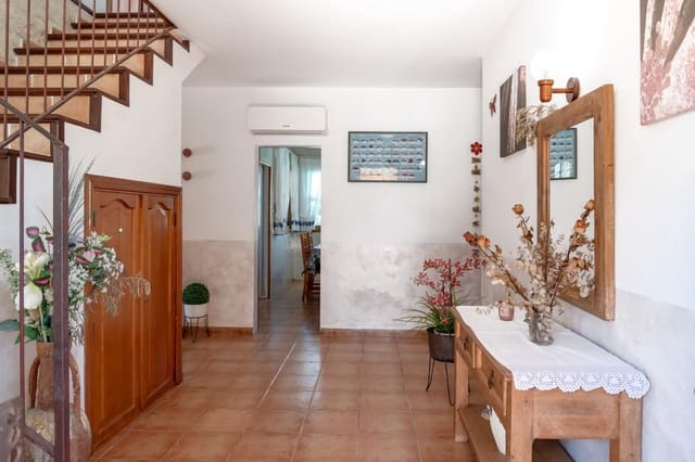 8 soveværelse Finca/Landehus til salg i Portocristo / Port de Manacor, Manacor med swimmingpool garage - € 1.166.550 (Ref: 9739031)