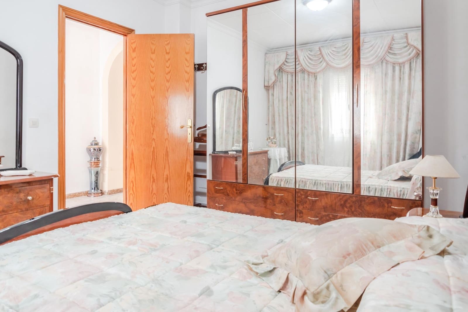 3 bedroom Townhouse for sale in Palma de Mallorca - € 514,800 (Ref: 9825054)