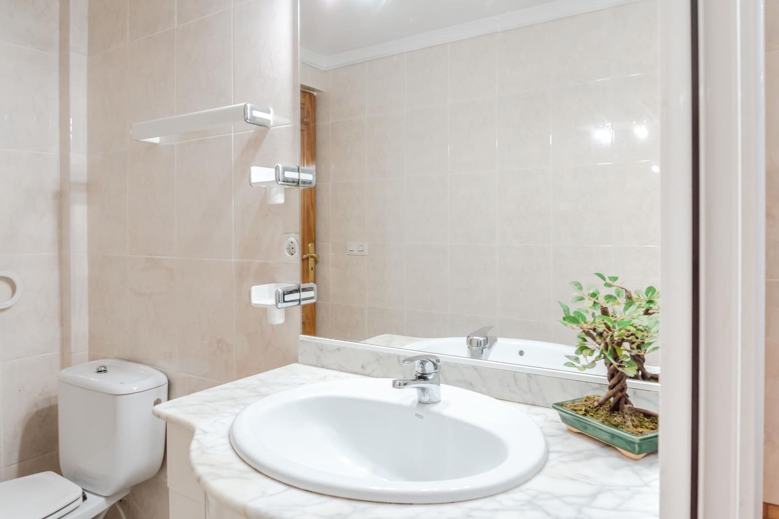 3 bedroom Townhouse for sale in Palma de Mallorca - € 514,800 (Ref: 9825054)