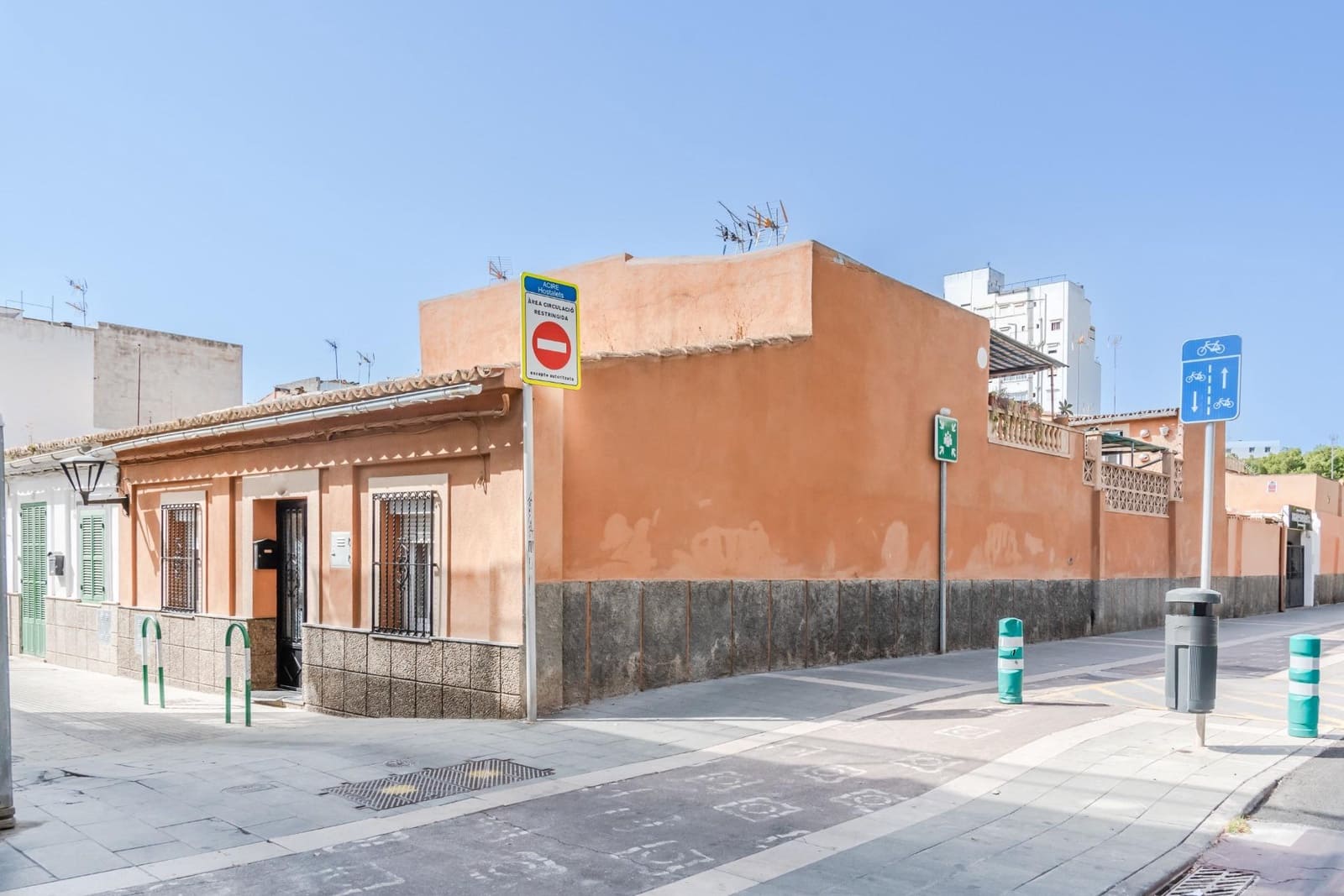 3 bedroom Townhouse for sale in Palma de Mallorca - € 514,800 (Ref: 9825054)