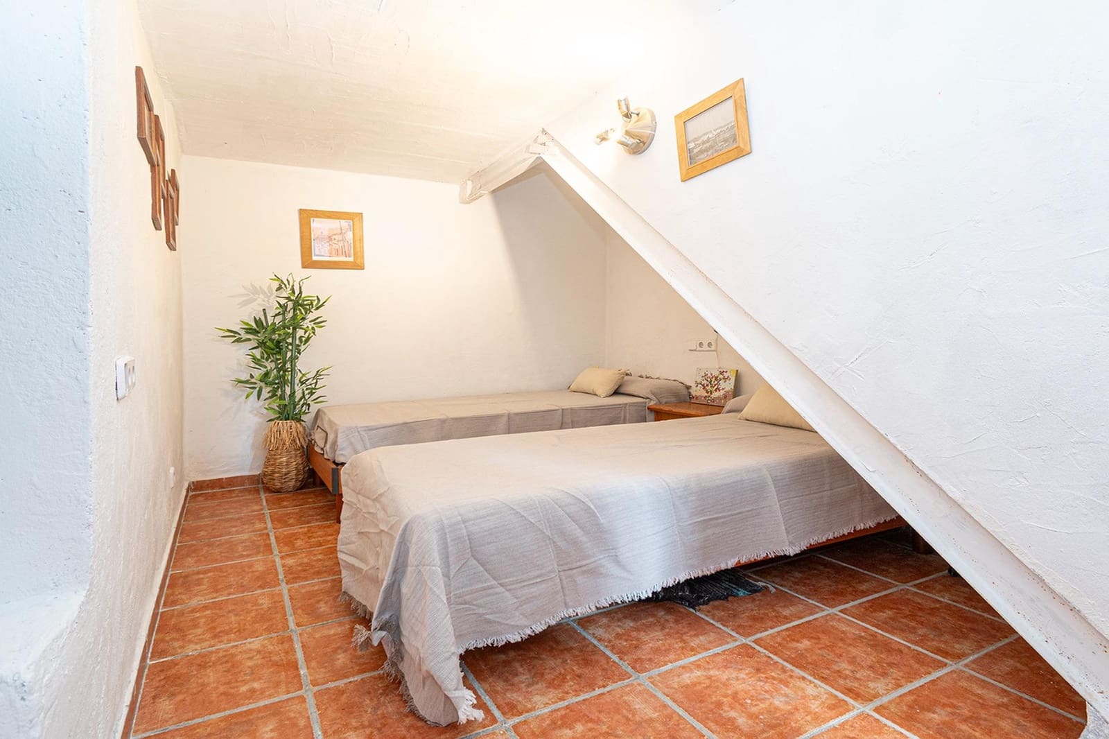 2 bedroom Townhouse for sale in Llubi - € 235,000 (Ref: 9843724)