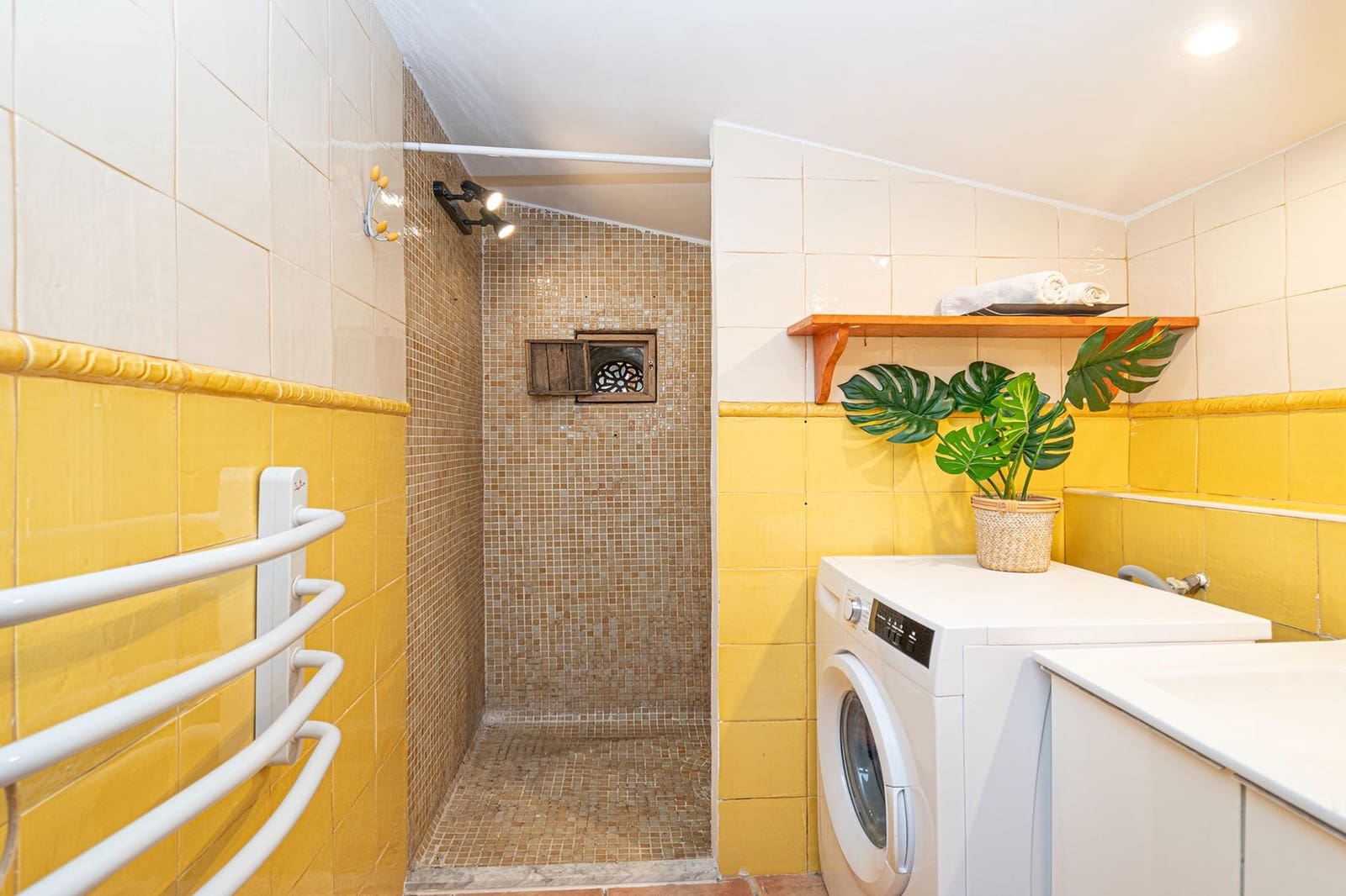2 bedroom Townhouse for sale in Llubi - € 235,000 (Ref: 9843724)