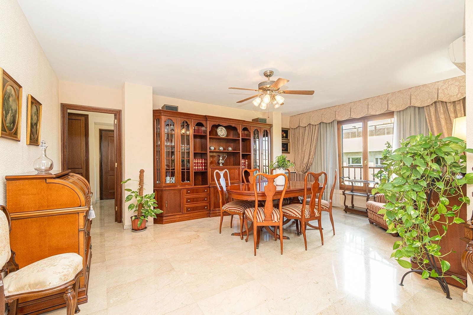 5 sovrum Lägenhet till salu i Palma de Mallorca med garage - 1 220 000 € (Ref: 9843726)