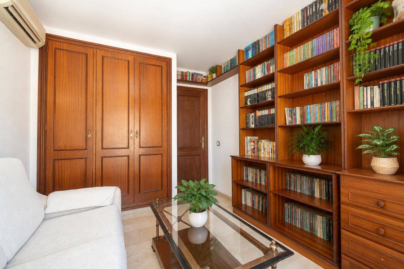 5 sovrum Lägenhet till salu i Palma de Mallorca med garage - 1 220 000 € (Ref: 9843726)